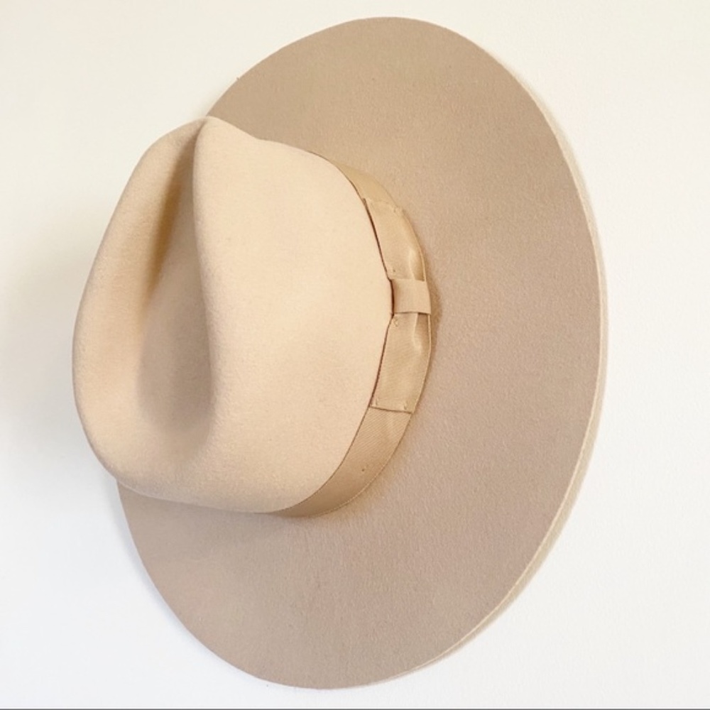 UO Flat Brim Felt Fedora